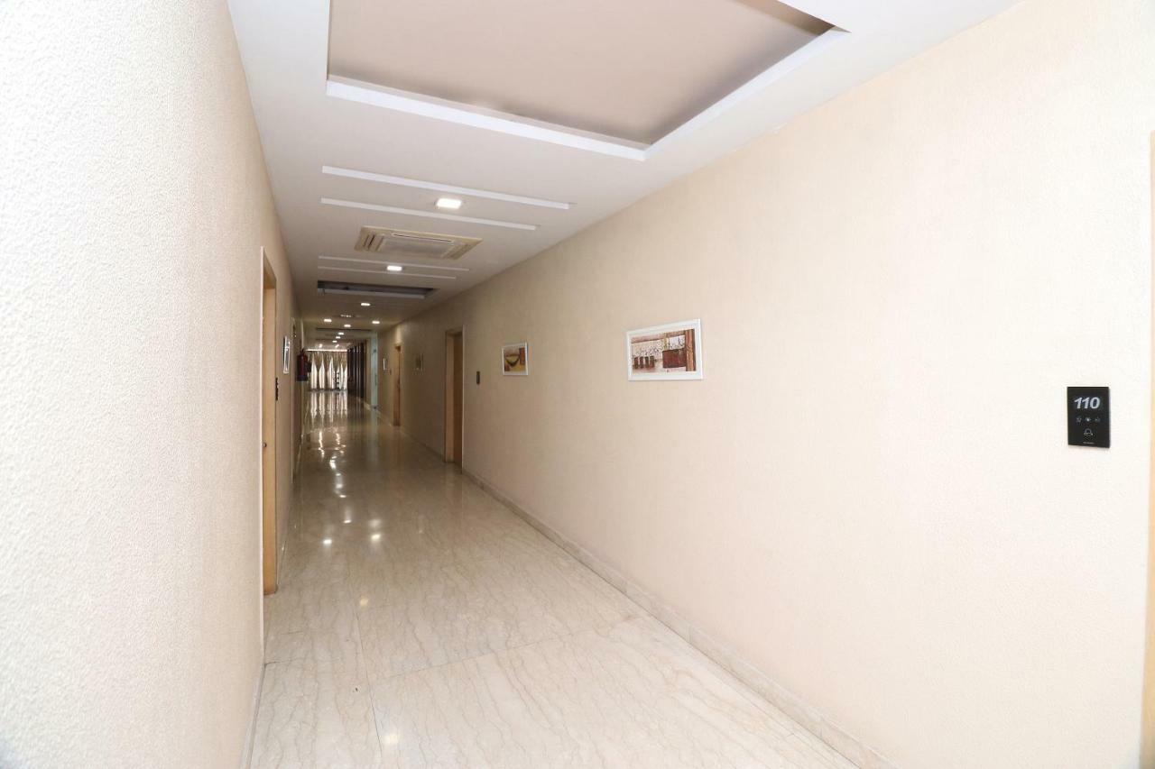 Oyo 5843 Hotel Yash Inn Mirzapur Экстерьер фото