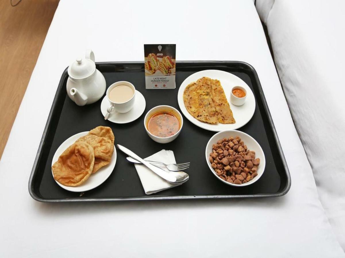 Oyo 5843 Hotel Yash Inn Mirzapur Экстерьер фото